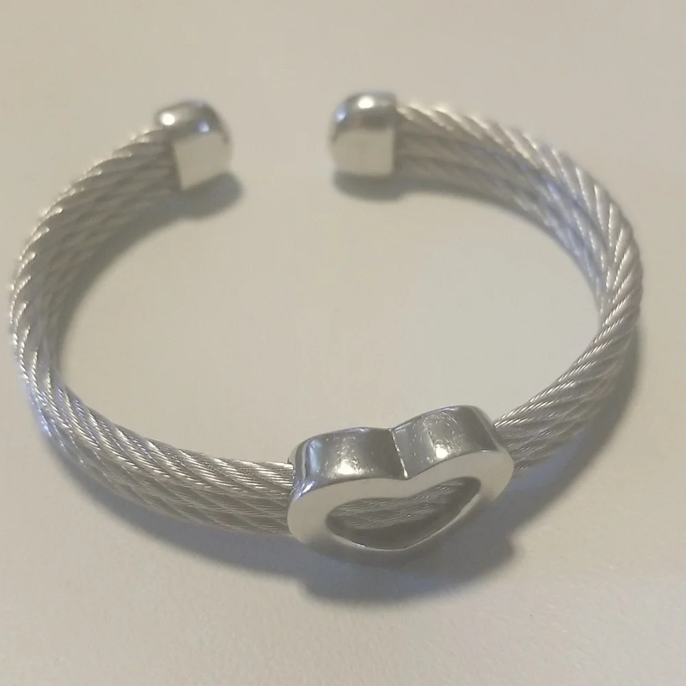 Women's Edforce Stainless Steel Rope Cuff Bracelet with Heart; Silver; O/S - Picture 7 of 8